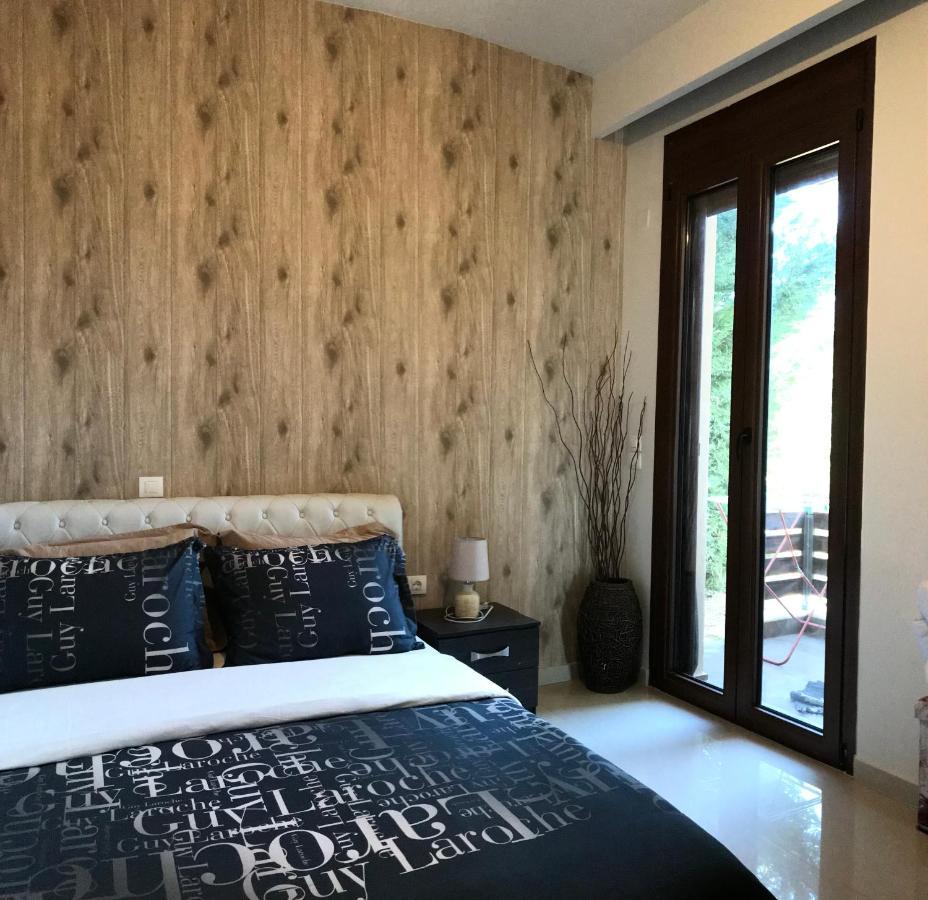 Villa Under Meteora Kalambaka Eksteriør billede